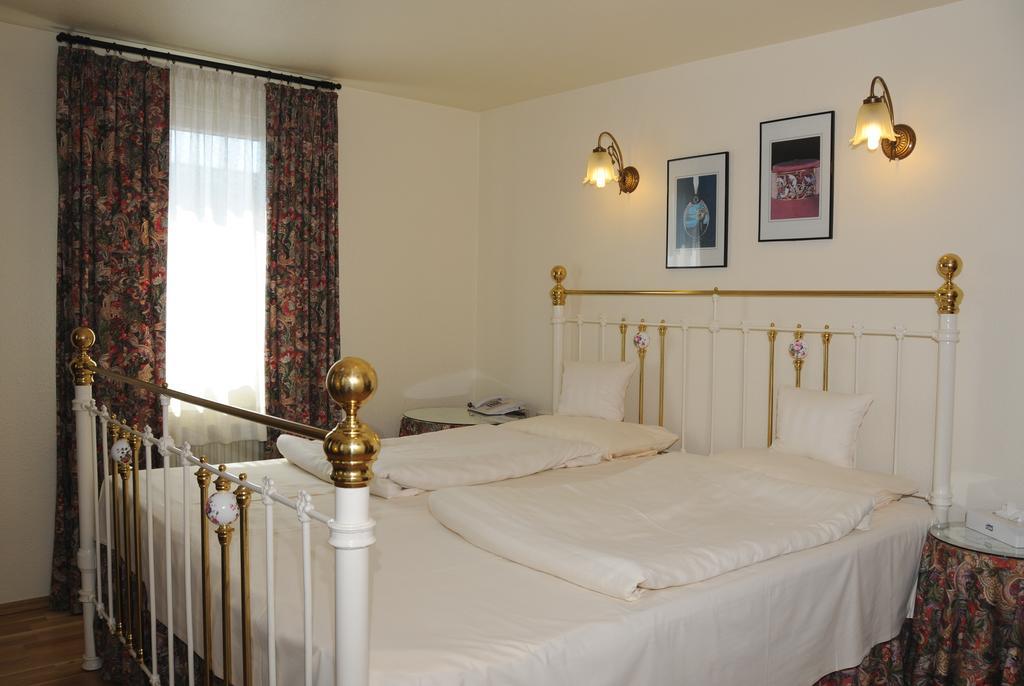 Hotel Admiral Wiesbaden Habitación foto